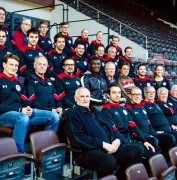 Ein Gruppenbild der Schiedsrichter:innen von St. Pauli