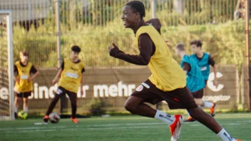 Nachwuchs-Spieler:innen beim Training