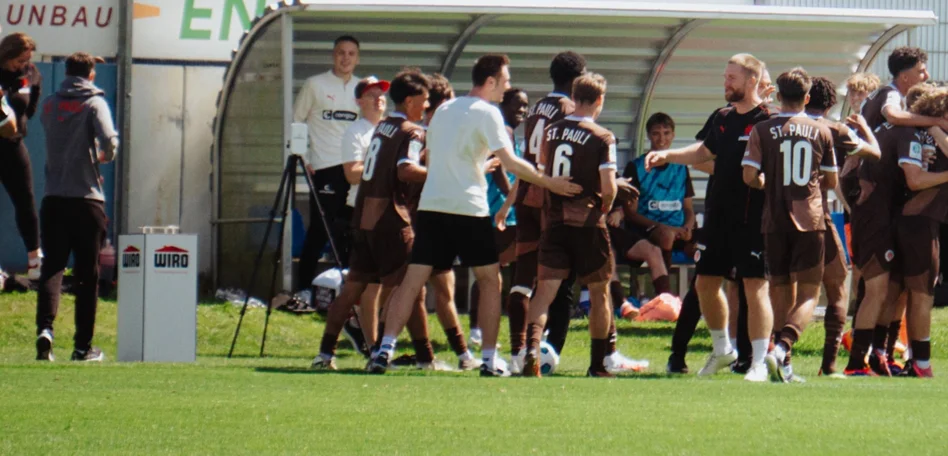 Nachwuchsspieler:innen beim FC St. Pauli