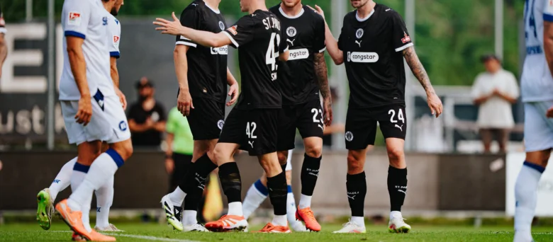 st pauli gewinnt 61 gegen den karlsruher sc