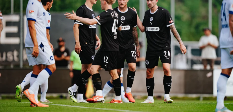 st pauli gewinnt 61 gegen den karlsruher sc